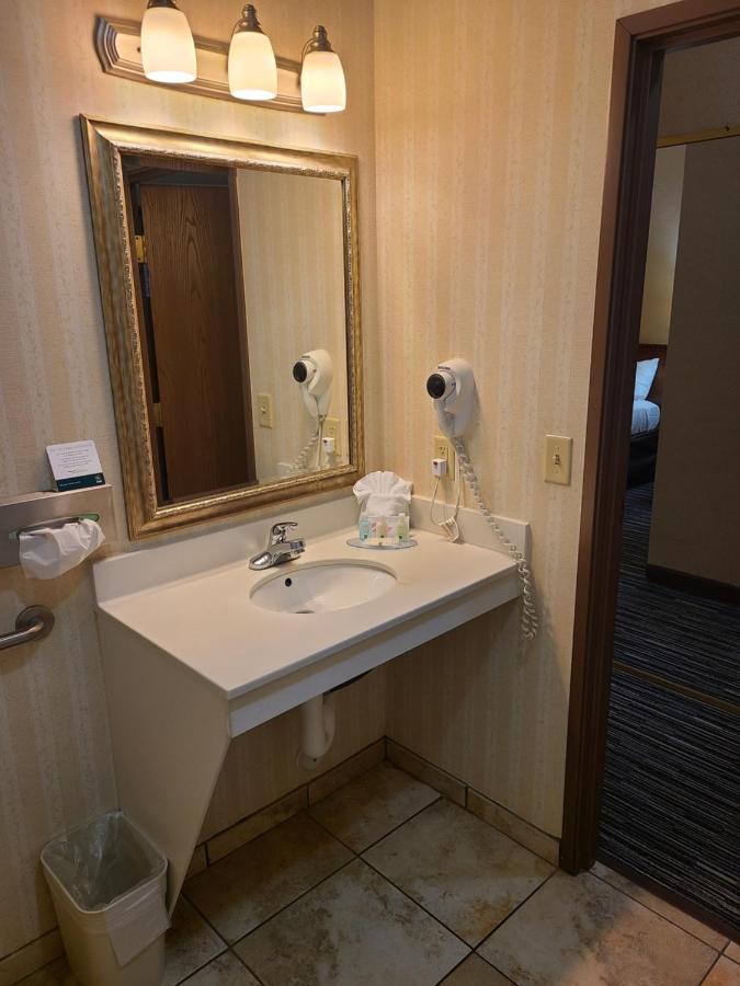 Quality Inn & Suites Wellington - Fort Collins Ngoại thất bức ảnh