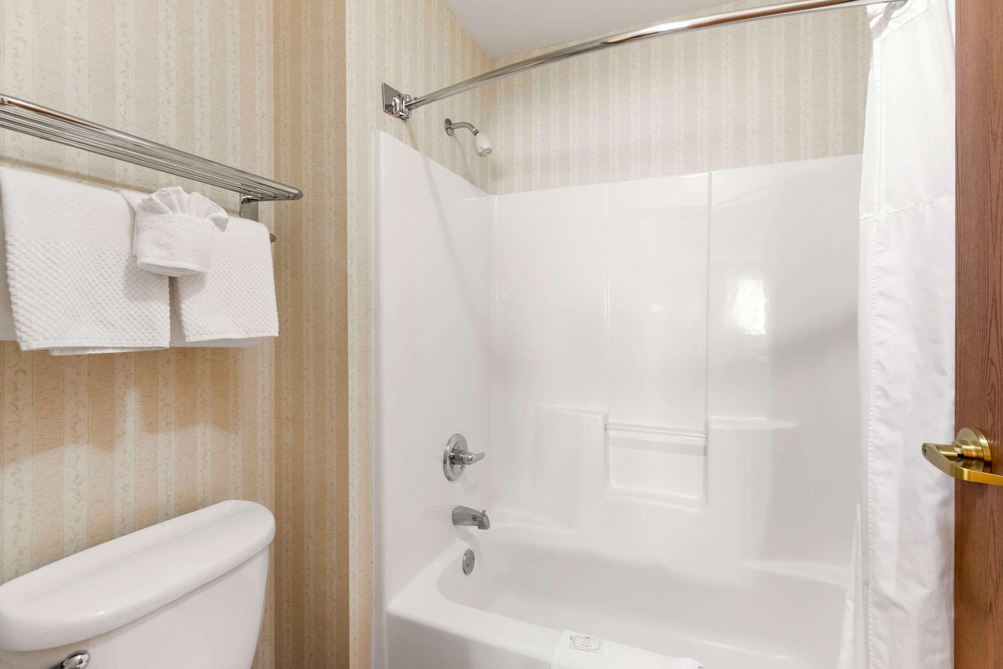 Quality Inn & Suites Wellington - Fort Collins Ngoại thất bức ảnh