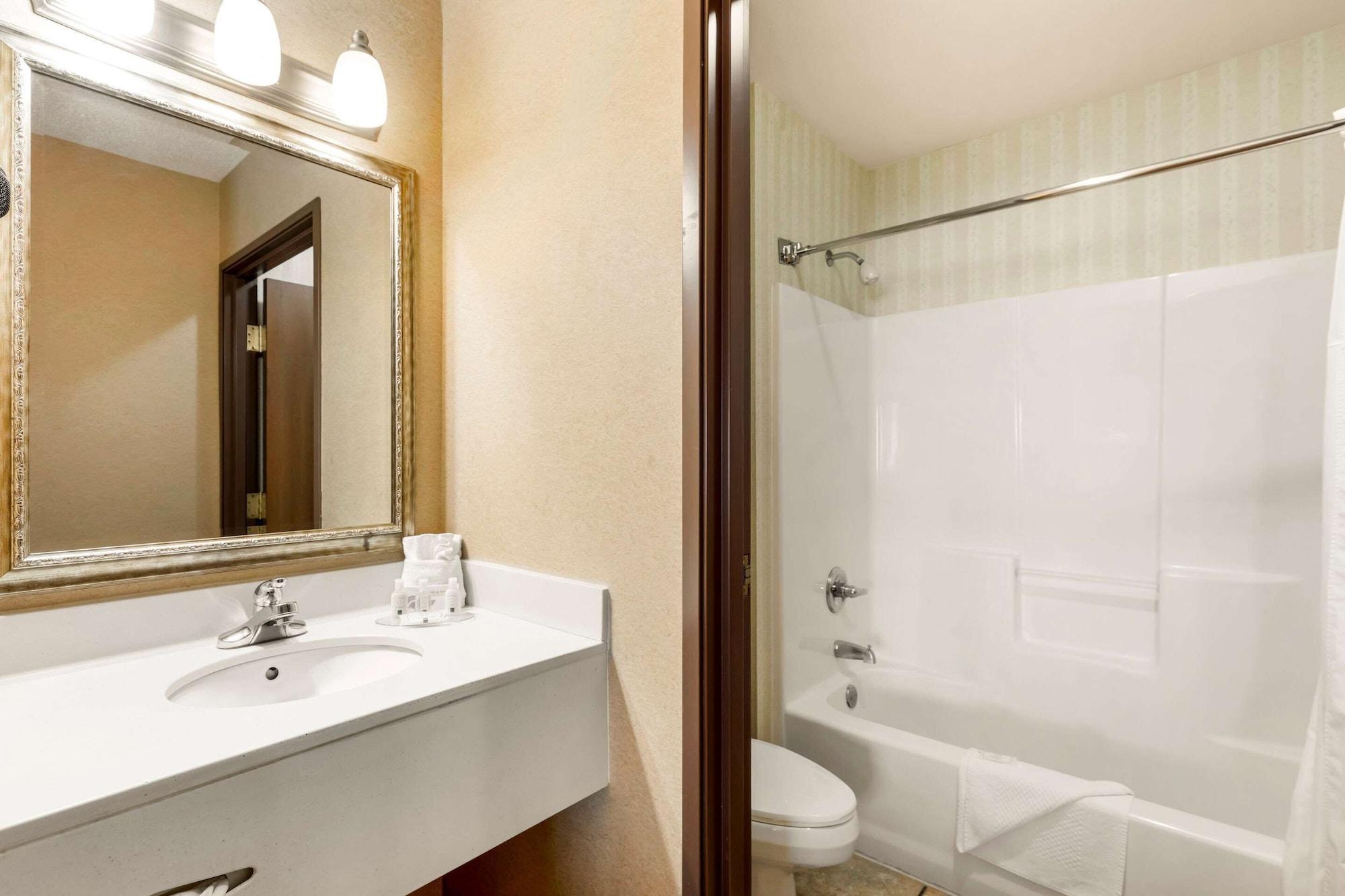 Quality Inn & Suites Wellington - Fort Collins Ngoại thất bức ảnh